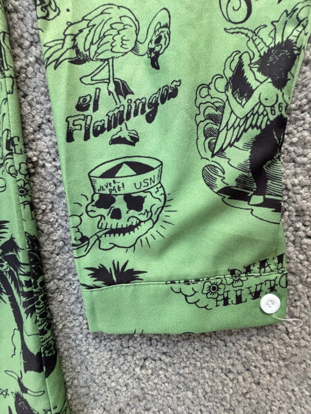 RFAUSNTIY Green Tattoo Print Lucifer Surfing Hawaiian Shirt Sz M 3/4 Sleeve -EUC - Picture 11 of 11